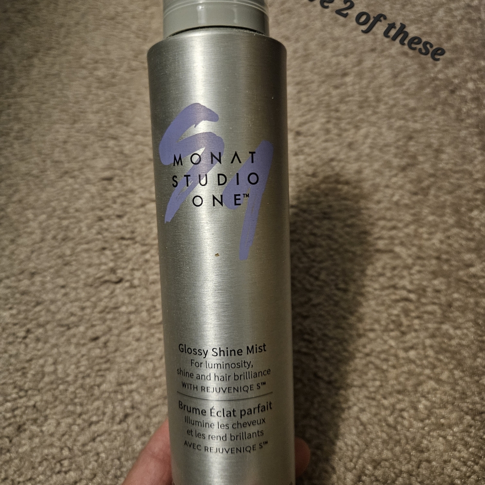 Studio One Glossy Shine Mist - Silver and Purple
